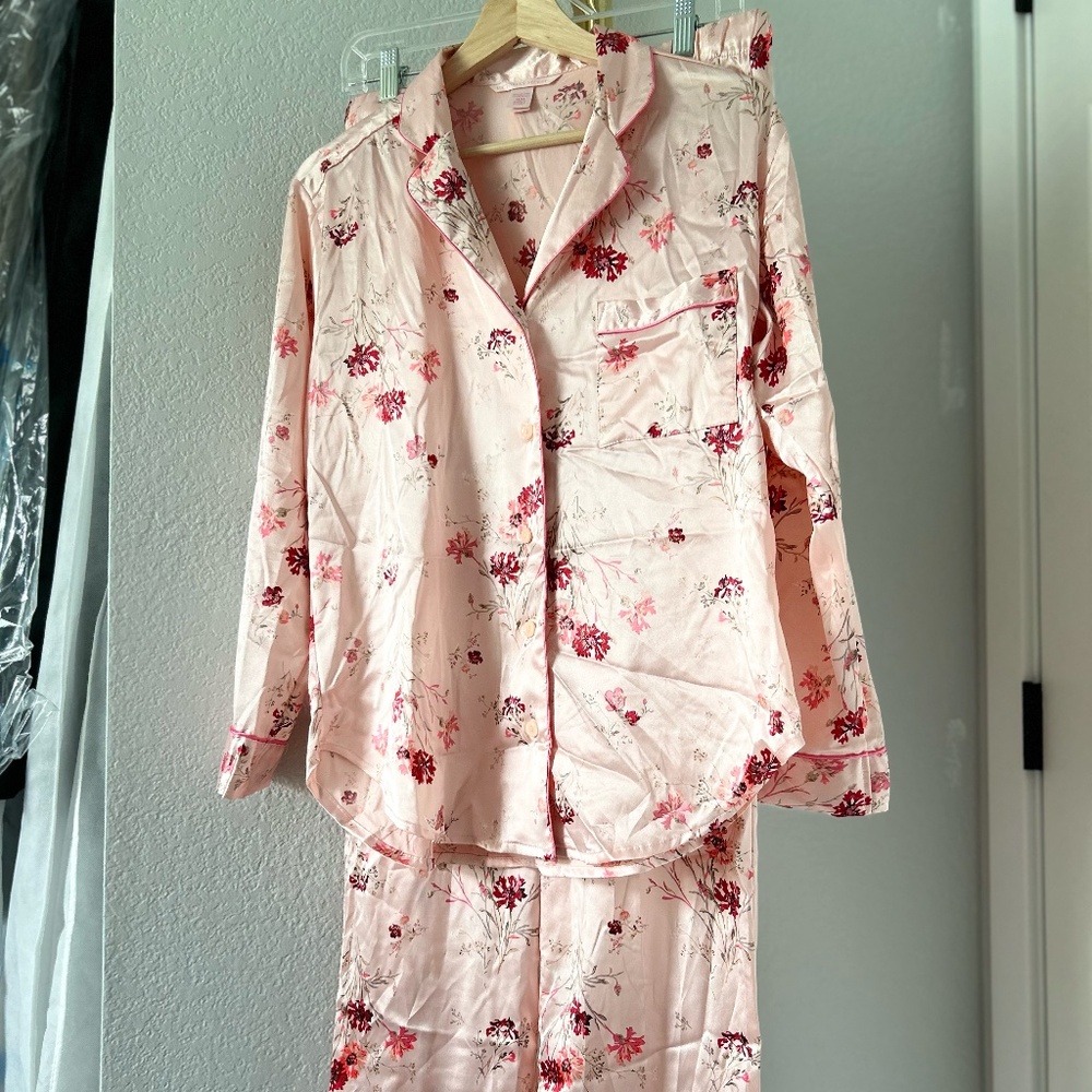 Victoria's Secret Silky Glazed Satin Pajama Set